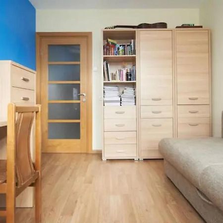 Cozy Private Room In A Three Room Apartment Free Parking Feel Like At Home Vilnius Eksteriør billede