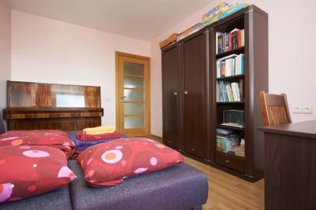 Cozy Private Room In A Three Room Apartment Free Parking Feel Like At Home Vilnius Eksteriør billede